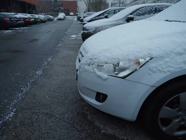 Coches Aparcados Día Invierno Nevado —  Fotos de Stock