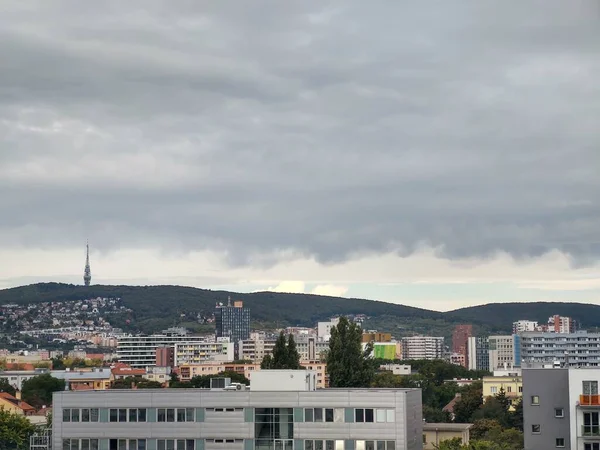 Время Заката Над Европейским Городом — стоковое фото