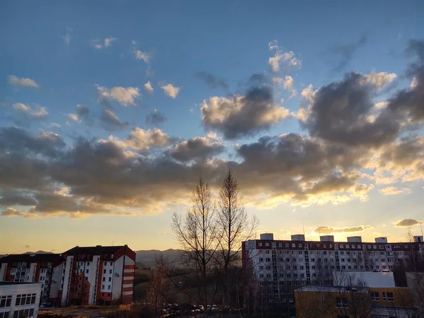 Puesta Sol Nocturna Sobre Paisaje Urbano — Foto de Stock