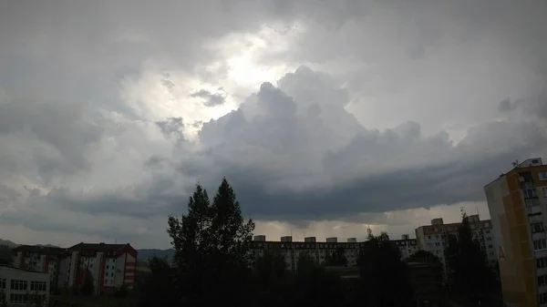 Východ Slunce Nebo Západ Slunce Nad Budovami Městě Slovensko — Stock fotografie