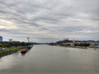 Brno, Çek Cumhuriyeti - 12 Şubat 2018: Brno şehir merkezinin sokaklarına bakın. Çek Cumhuriyeti