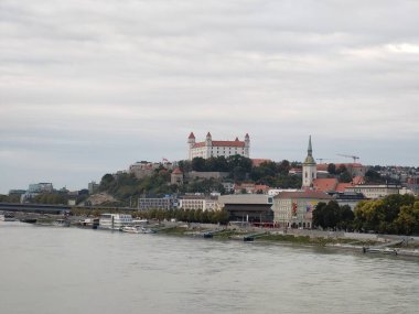 Brno, Çek Cumhuriyeti - 12 Şubat 2018: Brno şehir merkezinin sokaklarına bakın. Çek Cumhuriyeti