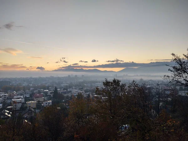 Salida Puesta Del Sol Sobre Los Edificios Ciudad Zilina Países —  Fotos de Stock