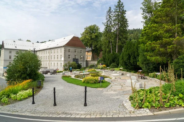 Blick Auf Den Stadtpark Sommertagen — Stockfoto