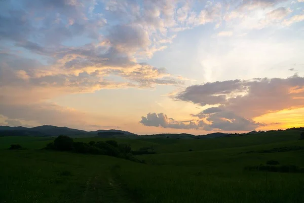 Pôr Sol Nascer Sol Com Nuvens Coloridas Eslováquia — Fotografia de Stock