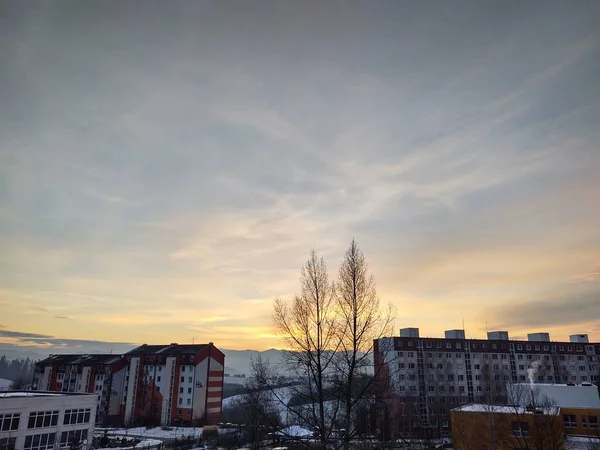 Sonnenaufgang Oder Sonnenuntergang Über Den Gebäuden Der Stadt Slowakei — Stockfoto