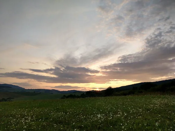 Solnedgång Och Soluppgång Med Färgglada Moln Slovakien — Stockfoto