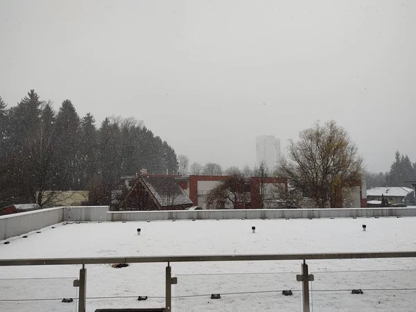 Casas Nieve Fondo Ciudad —  Fotos de Stock