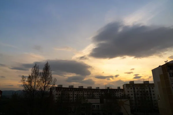 Alba Tramonto Edifici Nella Città Zilina Slovacchia — Foto Stock