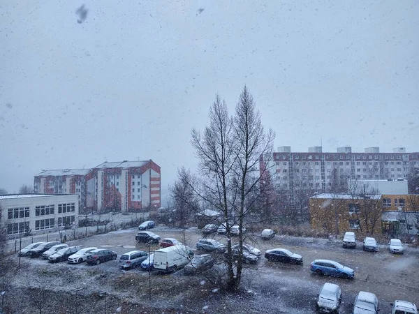 Захід Сонця Місті Взимку Снігом Дахах Словаччина — стокове фото