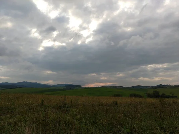 Закат Восход Солнца Красочными Облаками Словакия — стоковое фото