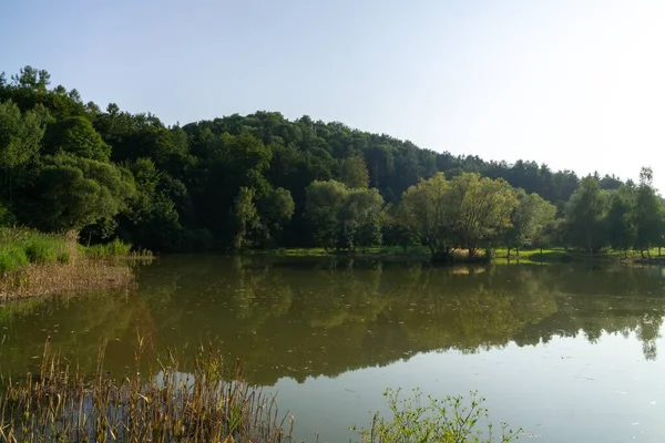 Piękne Jezioro Tle Natury — Zdjęcie stockowe