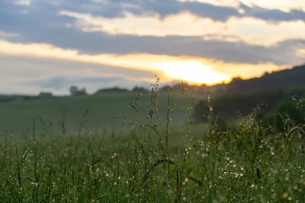 Pôr Sol Nascer Sol Com Nuvens Coloridas Eslováquia — Fotografia de Stock