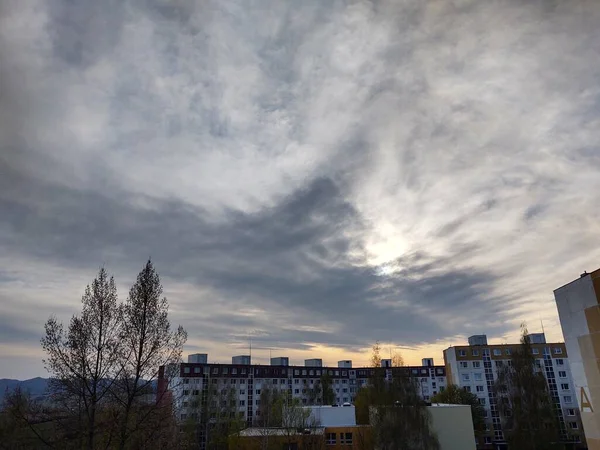 Nascer Pôr Sol Sobre Edifícios Cidade Zilina Eslováquia — Fotografia de Stock