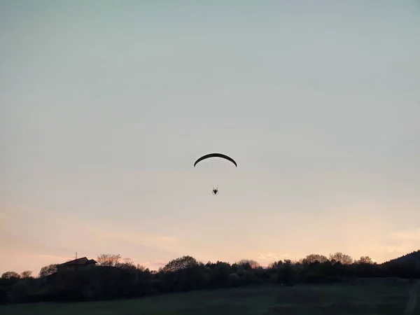 Parapente Volant Dans Ciel Jour Coup Temps — Photo