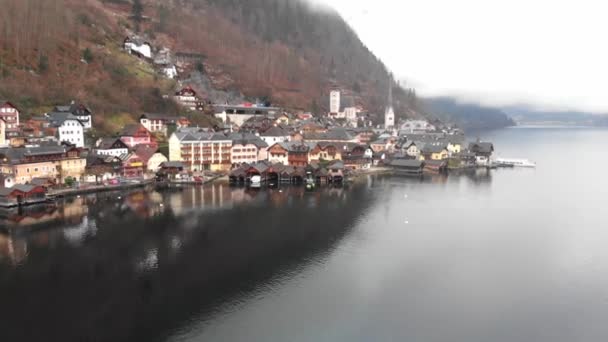 Widok z lotu ptaka nad Hallstatt, Austria — Wideo stockowe