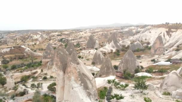Formações rochosas vulcânicas Chaminés de fadas em Capadócia, Turquia. — Vídeo de Stock