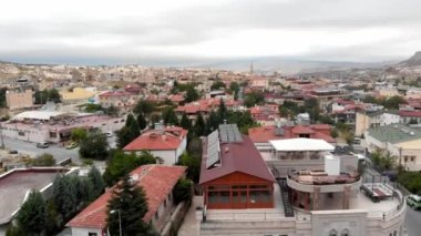 Kapadokya 'daki volkanik tepelerin üzerindeki insansız hava aracı görüntüleri.