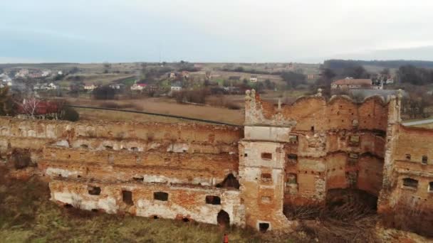 Destruido castillo en Lviv Ucrania — Vídeo de stock