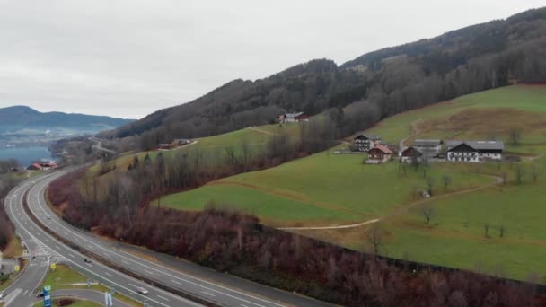 Landscape of austrian village and easiley snow-caped mountains. 4K video. — Stock Video