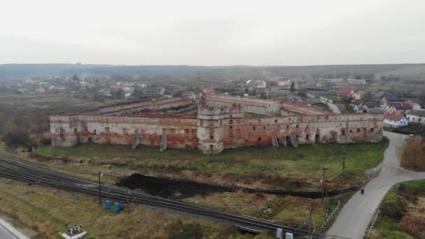 Castelo destruído em Lviv Ucrânia — Vídeo de Stock