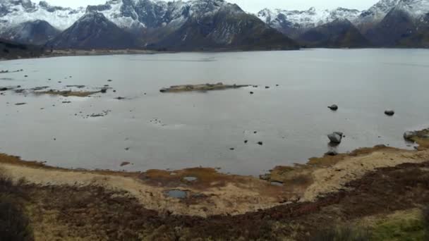 Natureza da Noruega. Voando sobre fiorde norwegian — Vídeo de Stock