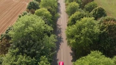 Ukrayna 'da seyahat eden insansız hava aracı.