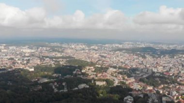 Büyüleyici bir şehir parkı manzarası