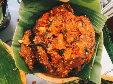 Kızarmış et ve sebze Tayland mutfağı.