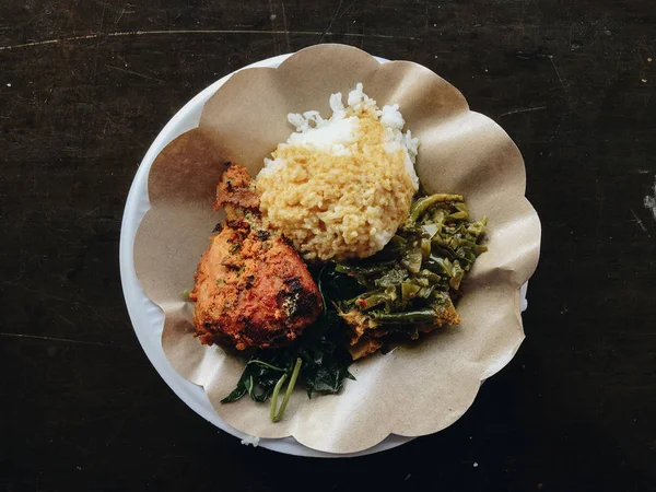 Fried Chicken Rice Vegetables — Stock Photo, Image