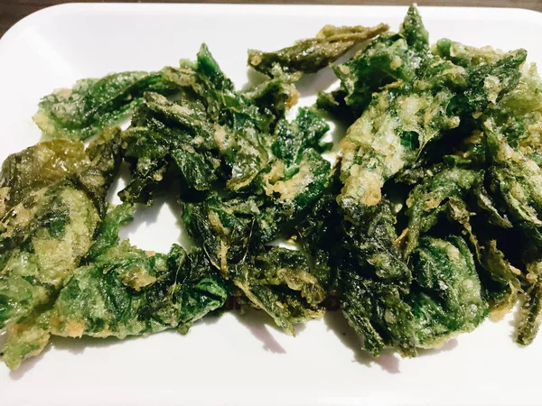 Salată Proaspătă Sos Verde Ierburi — Fotografie, imagine de stoc