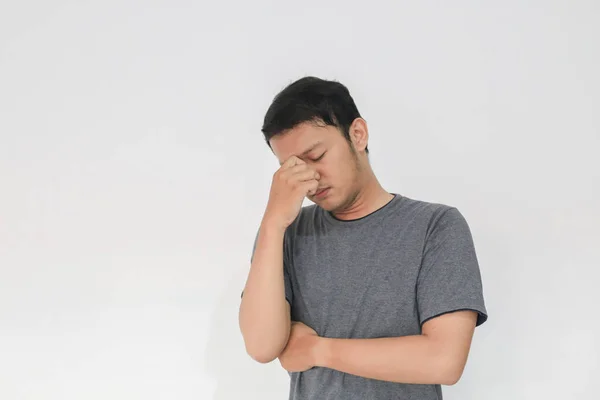 Engraçado Asiático Homem Cinza Shirt Gesto Posando Estúdio — Fotografia de Stock