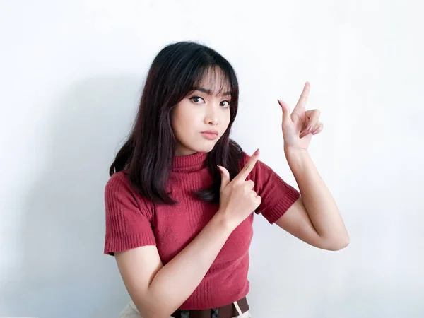 Joven Asiático Mujer Posando Estudio —  Fotos de Stock