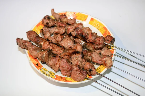 Prato Apetitoso Carne Churrasco Espetos — Fotografia de Stock