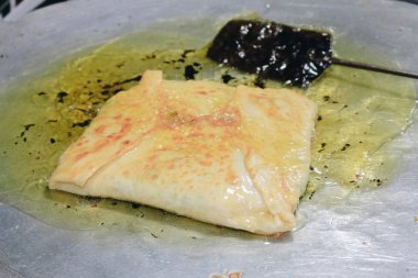  Lezzetli kareli yağlı ıspanaklı turta.