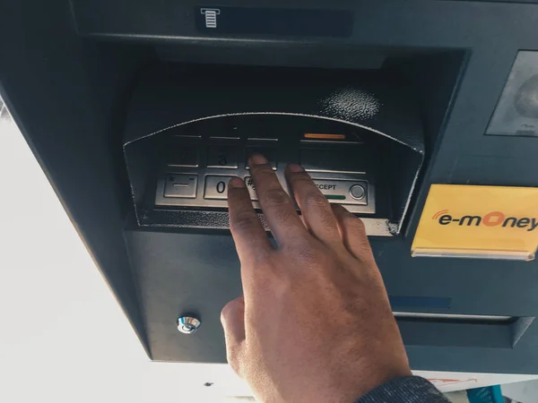 Man Hand Taking Banknote Cash Machine — 스톡 사진