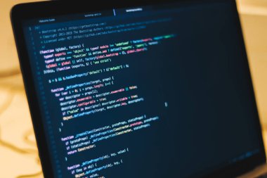 Bilgisayar monitöründeki program kodu