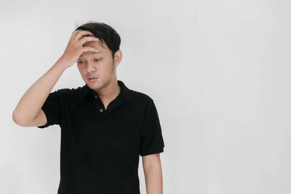 Sofrendo Jovem Asiático Homem Máscara — Fotografia de Stock