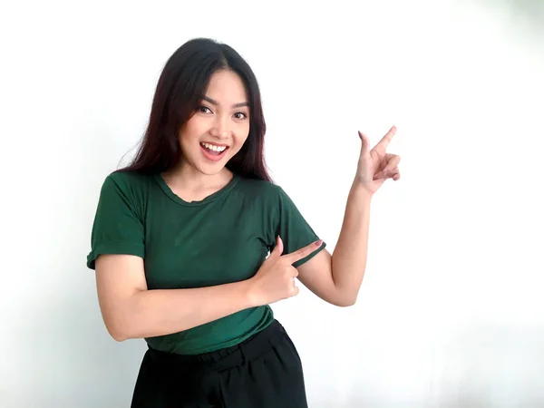 Smiling Asian Girl Greent Shirt — Stock Photo, Image