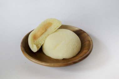 Bakpia Kukus Pastası ya da peynirli buğulanmış Bakpia Pastası. Yogyakarta 'dan geleneksel Endonezya-Çin yemekleri.