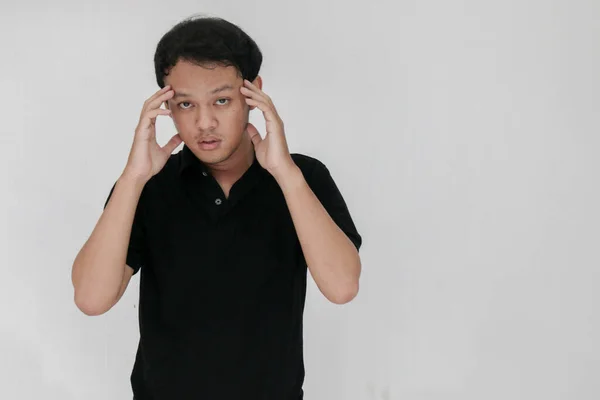 Pria Muda Asia Dengan Kaos Hitam — Stok Foto