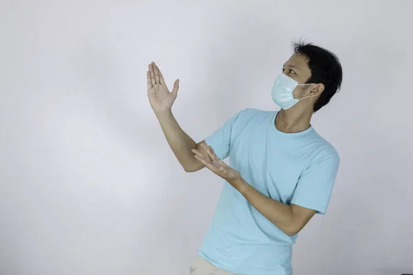 Gelukkig Gezicht Van Jonge Aziatische Man Dragen Medisch Masker Blauw — Stockfoto
