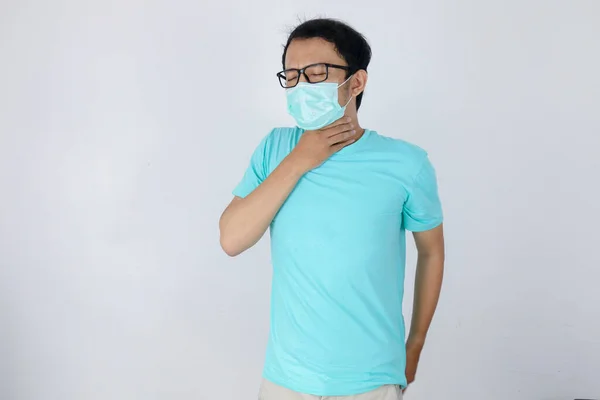 Junger Asiatischer Mann Mit Halsschmerzen Und Berührung Seines Halses Mit — Stockfoto
