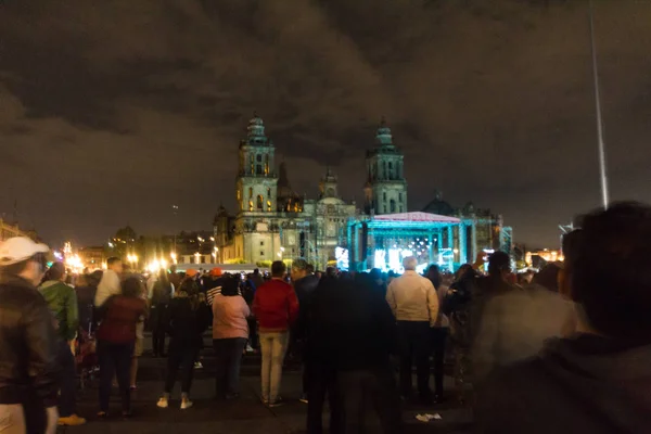 Personas Concierto Plaza Ciudad Noche Imagen de stock