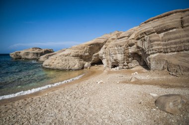 Kantarkasti (Deniz Mağaraları), Kıbrıs 'ın batı kıyısında doğanın inanılmaz bir mucizesidir..      