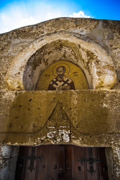 Utkanten Byn Chloraka Ligger Kyrkan Nicholas Byggd Bysantinsk Stil Denna — Stockfoto