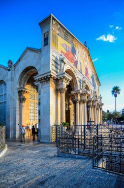 The Mount of Olives is a sacred place for Christians and Jews. It offers a panorama of the Old city of Jerusalem, which lies on the other side of the Kedron valley.    