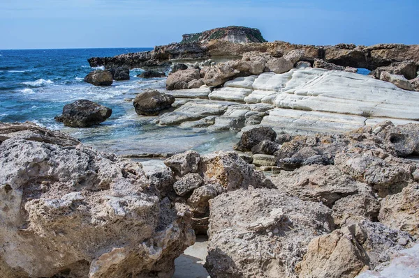 Cabo Drepano Costa Oeste Chipre Fenômeno Natural Incrível Ondas Mar — Fotografia de Stock