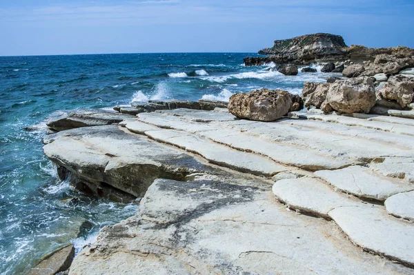 Cabo Drepano Costa Oeste Chipre Fenômeno Natural Incrível Ondas Mar — Fotografia de Stock