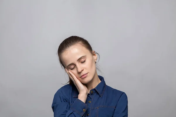 Retrato de mulher dormindo — Fotografia de Stock